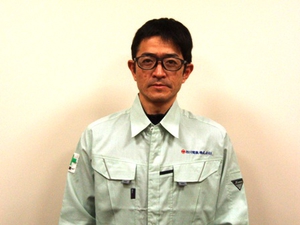 施工部課長 一色和夫