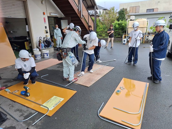 工具を使用しての体験