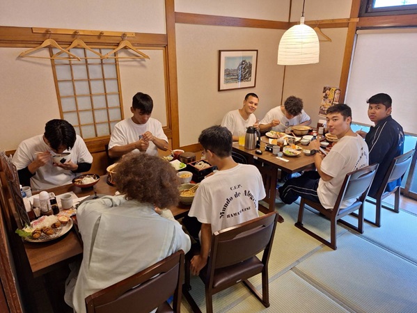 インターンシップ終了後の食事会