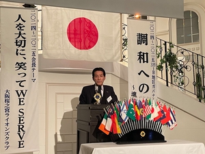 講演のテーマは「松川一家 大家族経営」